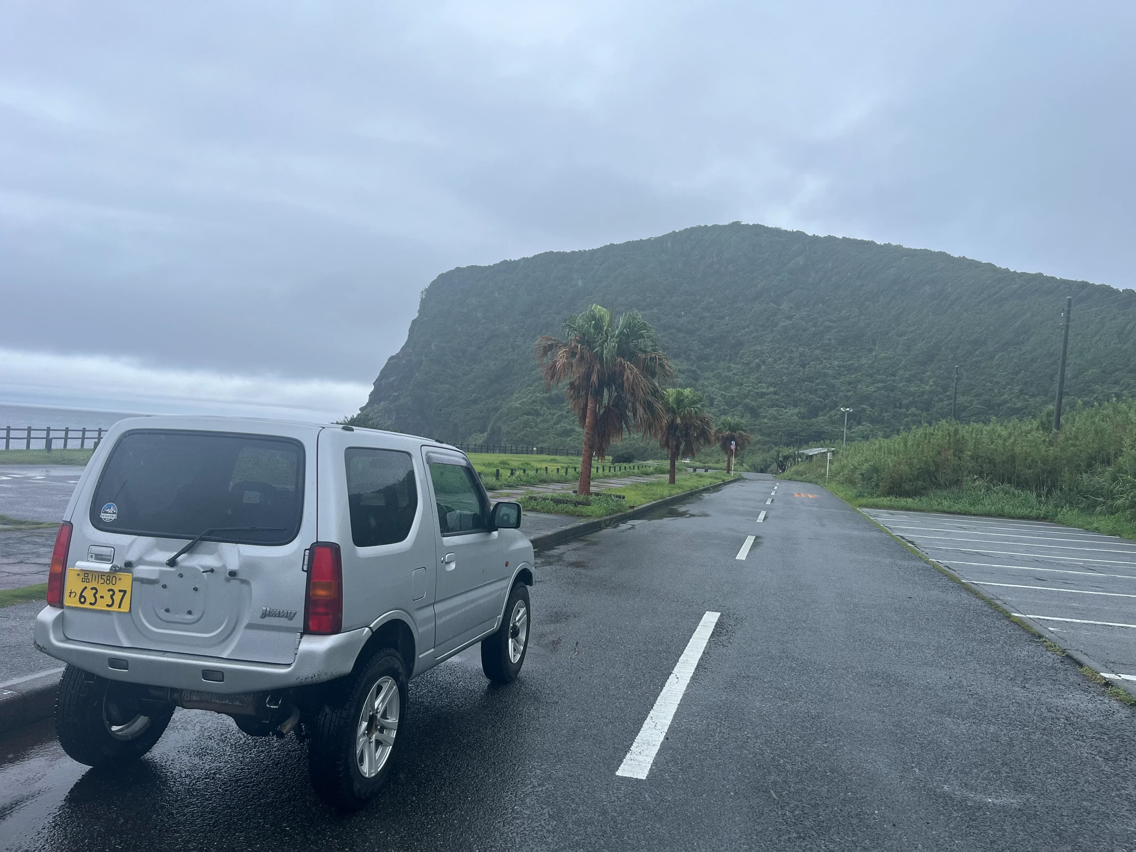 伊豆大島の海岸道路